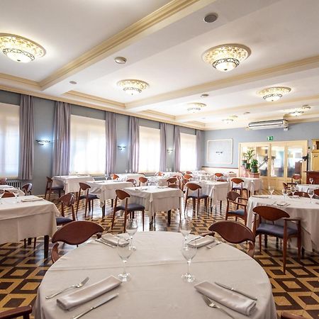 Hotel Robert La Pobla de Claramunt المظهر الخارجي الصورة
