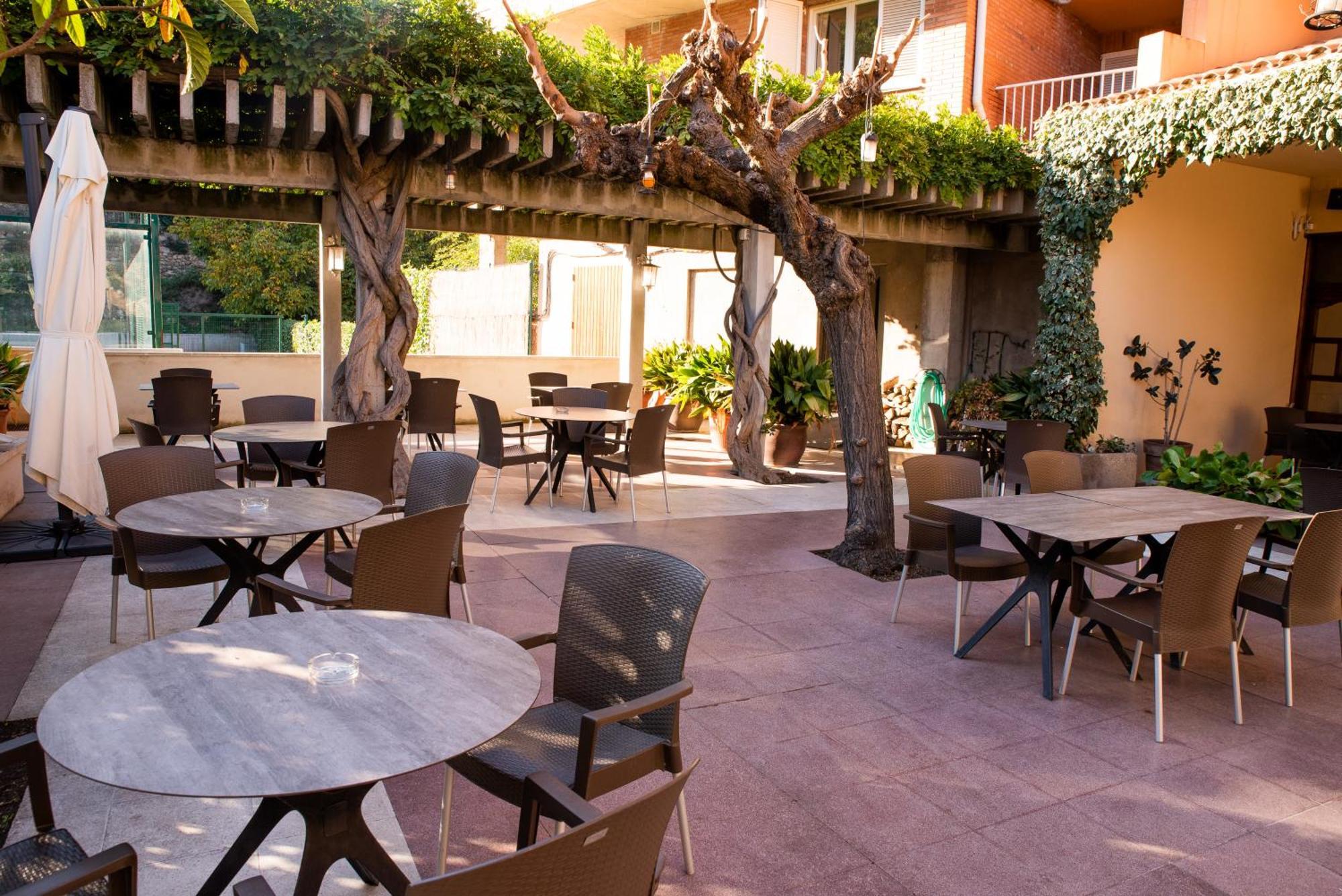 Hotel Robert La Pobla de Claramunt المظهر الخارجي الصورة