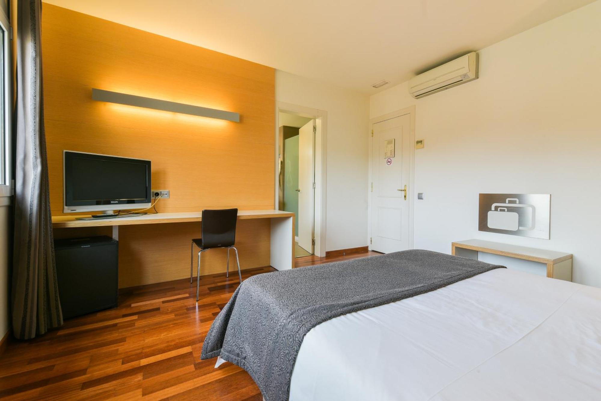 Hotel Robert La Pobla de Claramunt المظهر الخارجي الصورة