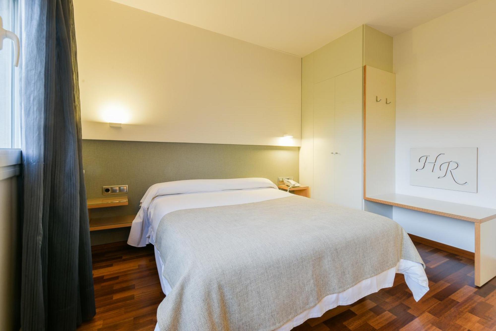 Hotel Robert La Pobla de Claramunt المظهر الخارجي الصورة