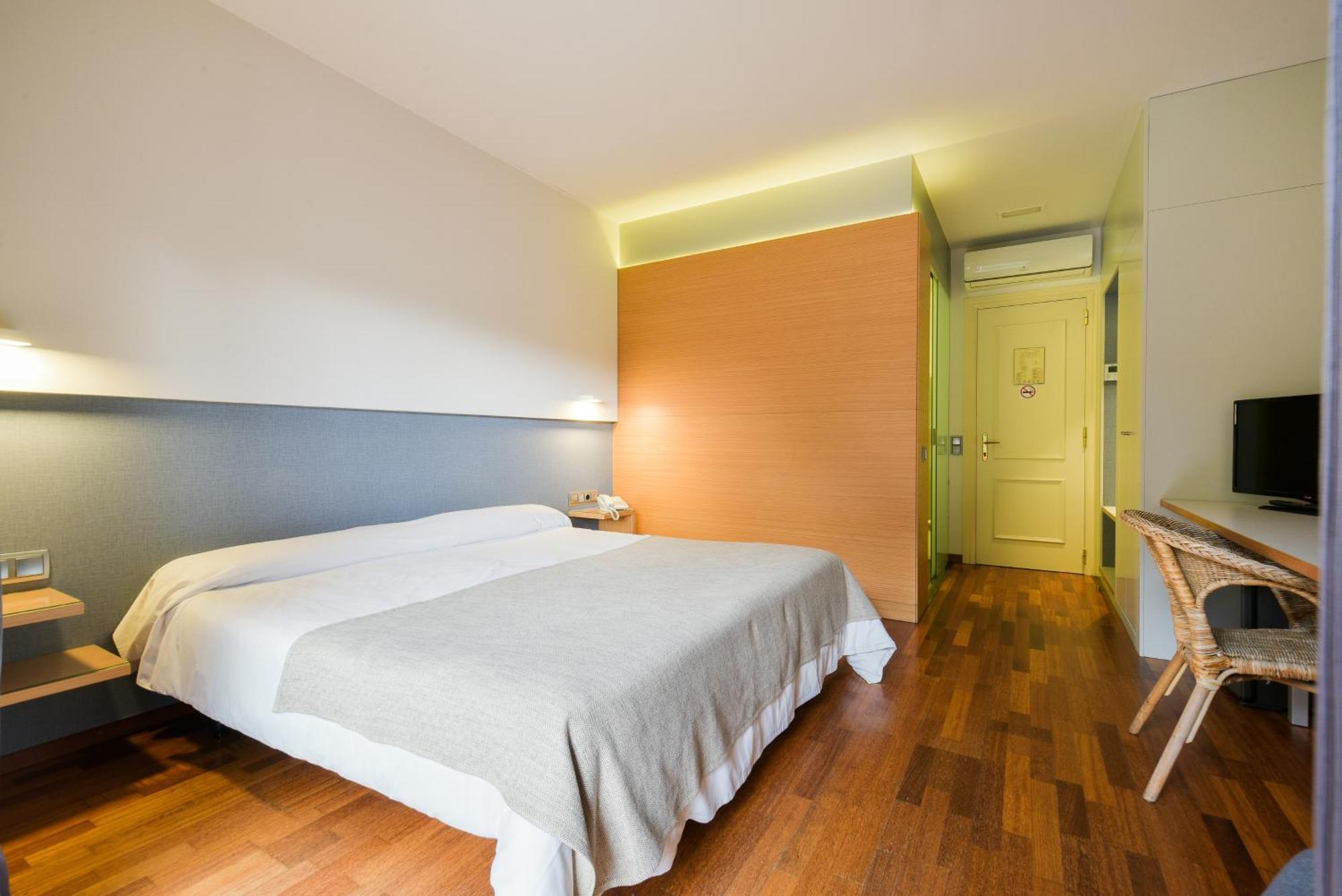 Hotel Robert La Pobla de Claramunt المظهر الخارجي الصورة